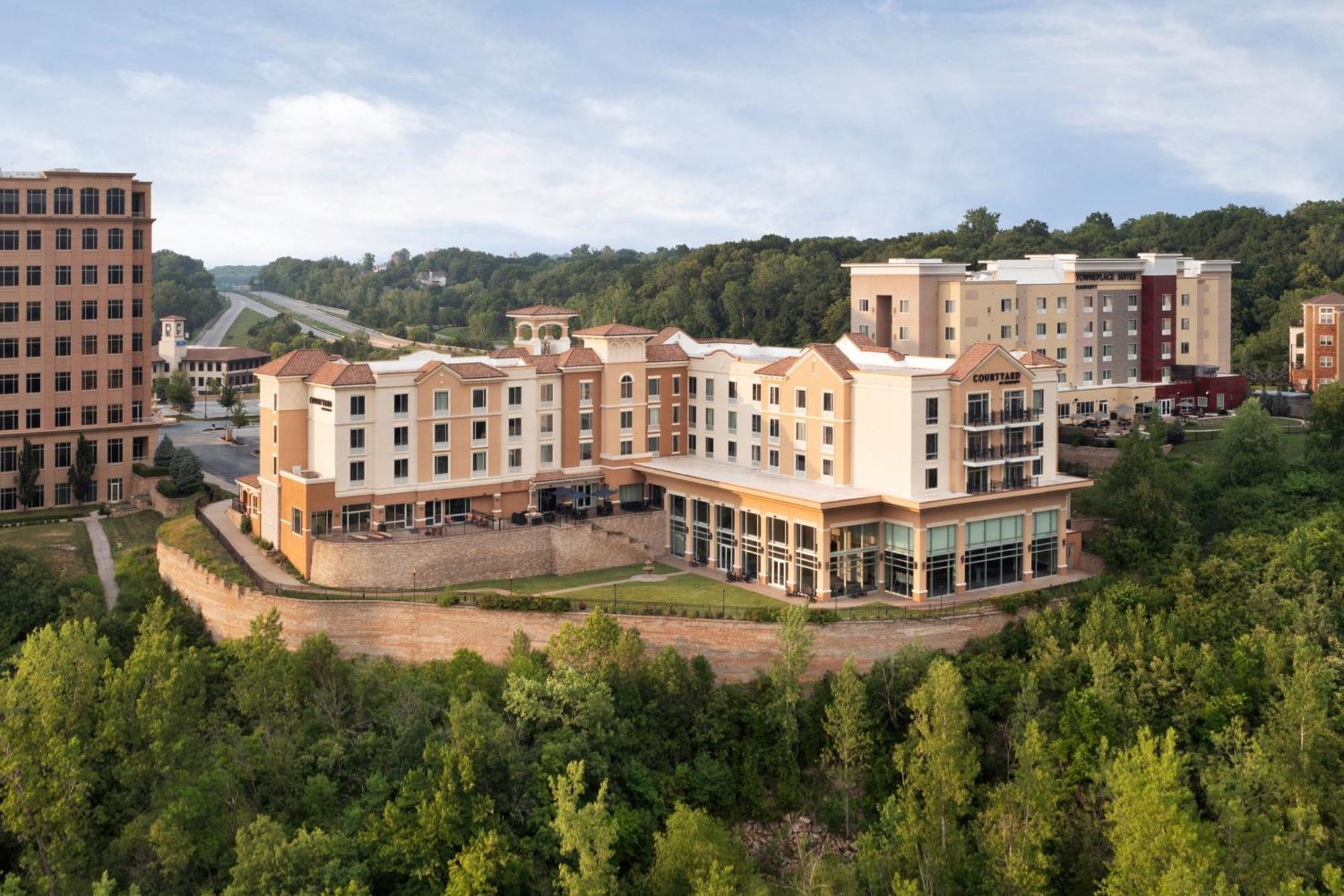 Courtyard Kansas City At Briarcliff Exterior foto